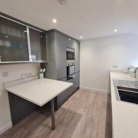 Perfect Location 3 Bed Serviced Apartment With Bike Storage For Bpw. Close To Brecon Beacons Merthyr Tydfil Exteriér fotografie