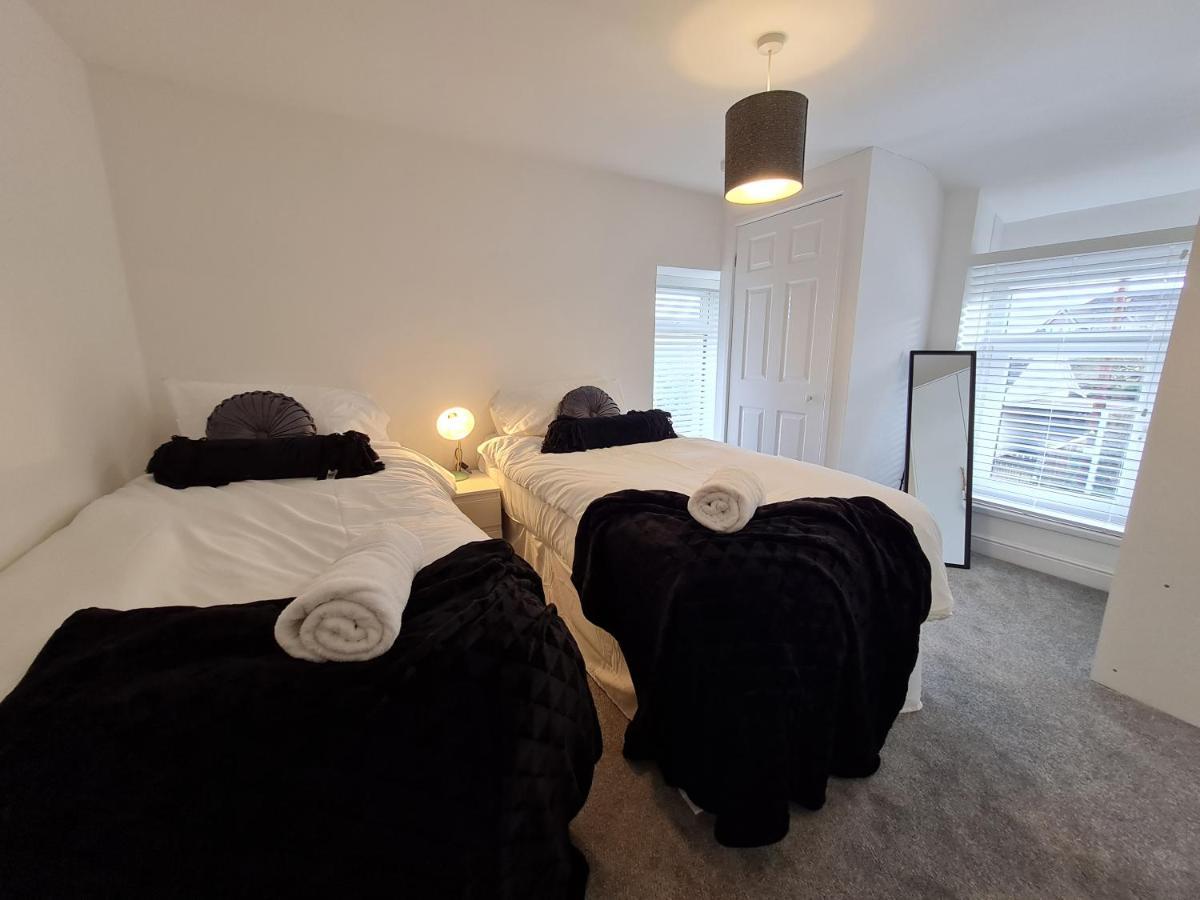 Perfect Location 3 Bed Serviced Apartment With Bike Storage For Bpw. Close To Brecon Beacons Merthyr Tydfil Exteriér fotografie